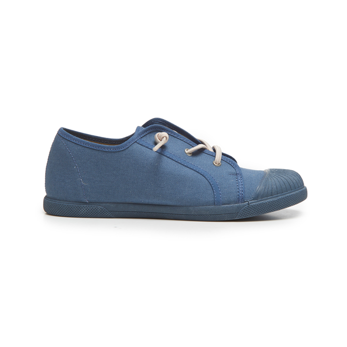 ECO-FRIENDLY CANVAS SNEAKERS IN INDIGO