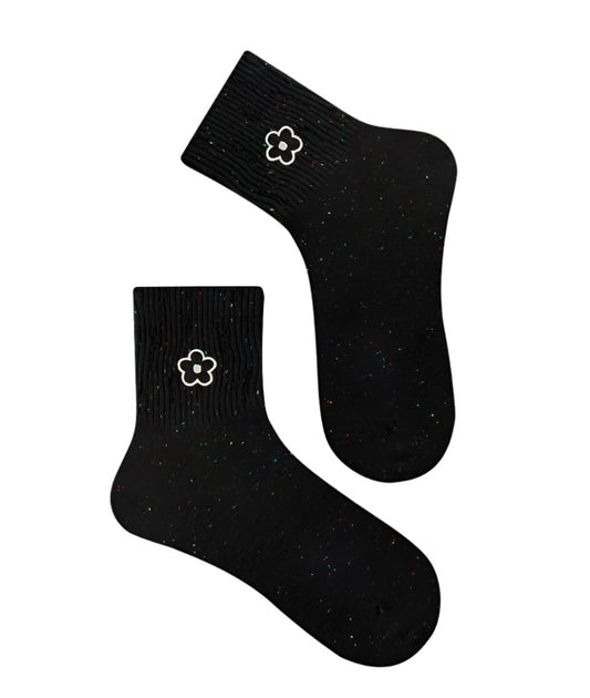 FLOWER EMBROIDERED CREW SOCKS