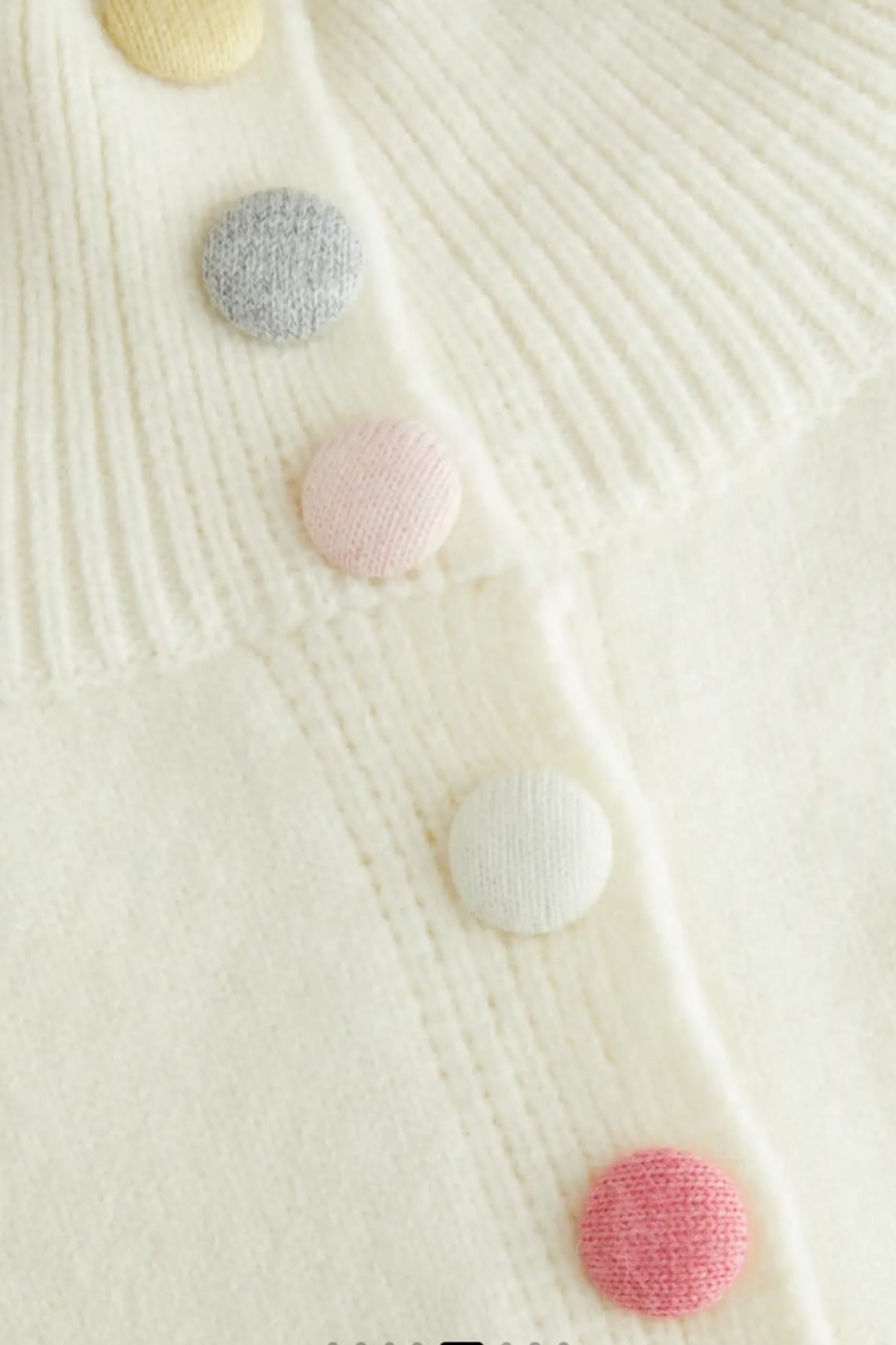 KNIT COLOR BUTTON CARDIGAN