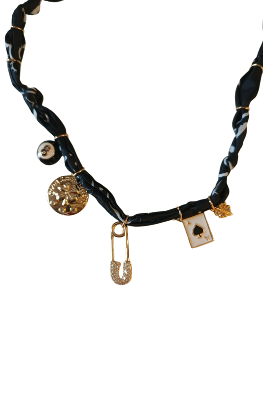 BLACK CLOVE, PIN & PLAYING CARD NECKLACE